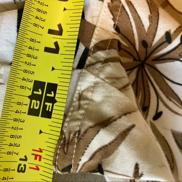 Chico’s Design Brown/Black Tropical Design Pants - Picture 7 of 8